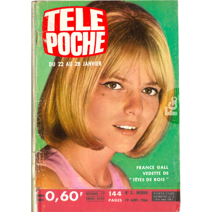 Découvrez France Gall, jeune star de l’Eurovision 1965, dans une interview exclusive pour Télé Poche, où elle parle de sa carrière montante et de sa vie quotidienne en famille.
